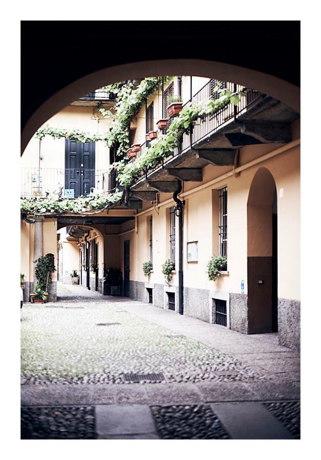 Ferienwohnung Taking A Walk In The Beating Heart Of Navigli Mailand Exterior foto